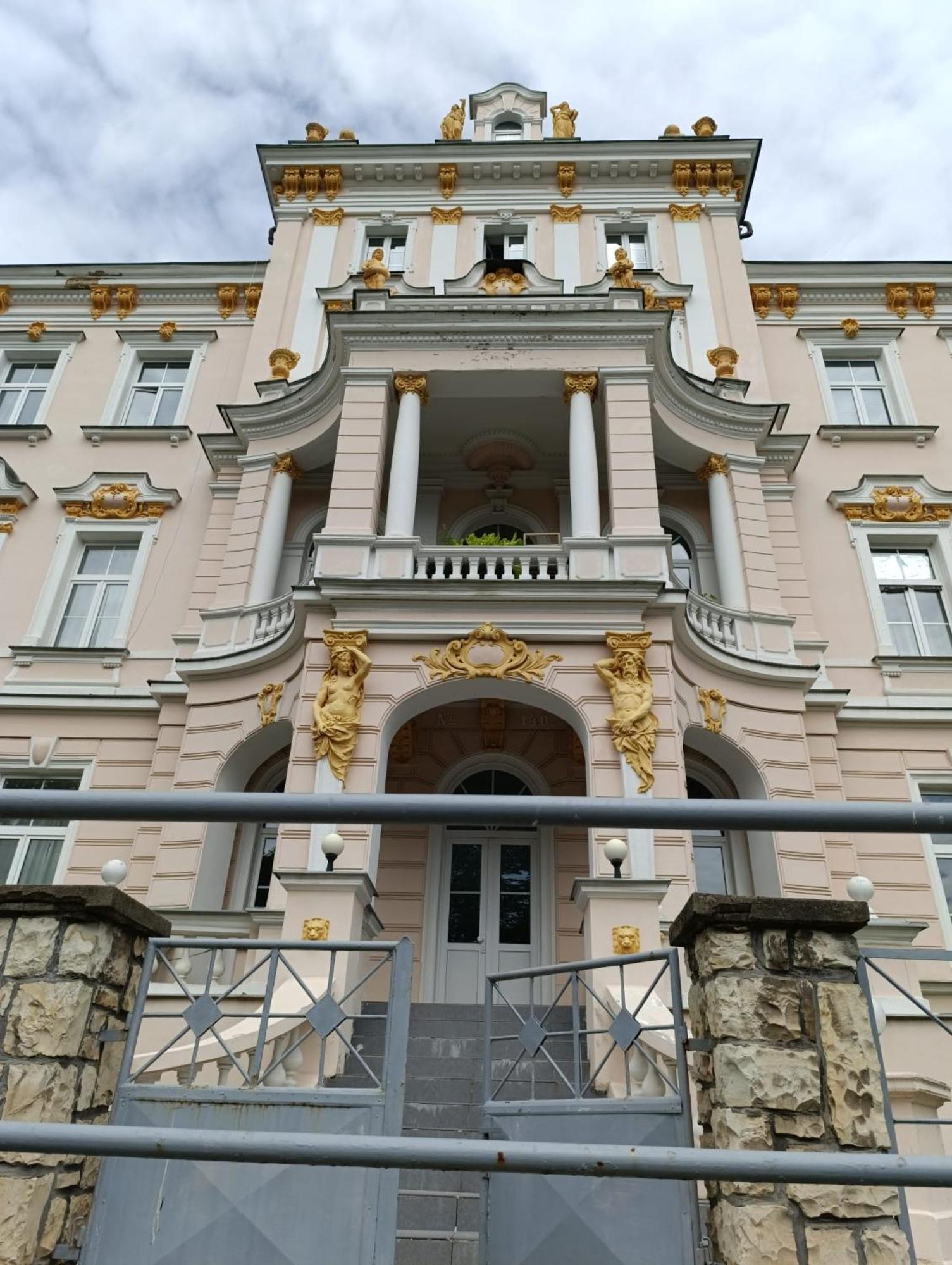 Mva House Teplice, Sanovsky Park Aparthotel Exterior photo